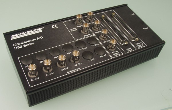 Плата АЦП/ЦАП на USB. DT9832.
Корпусированный вариант